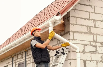 Pose et remplacement de gouttières à Chamberet